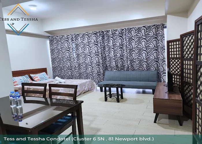 Tess And Tessha Condotel Near T3 Airport