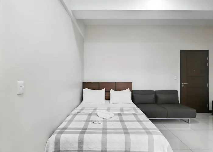 Tess And Tessha Condotel Near T3 Airport * Manila